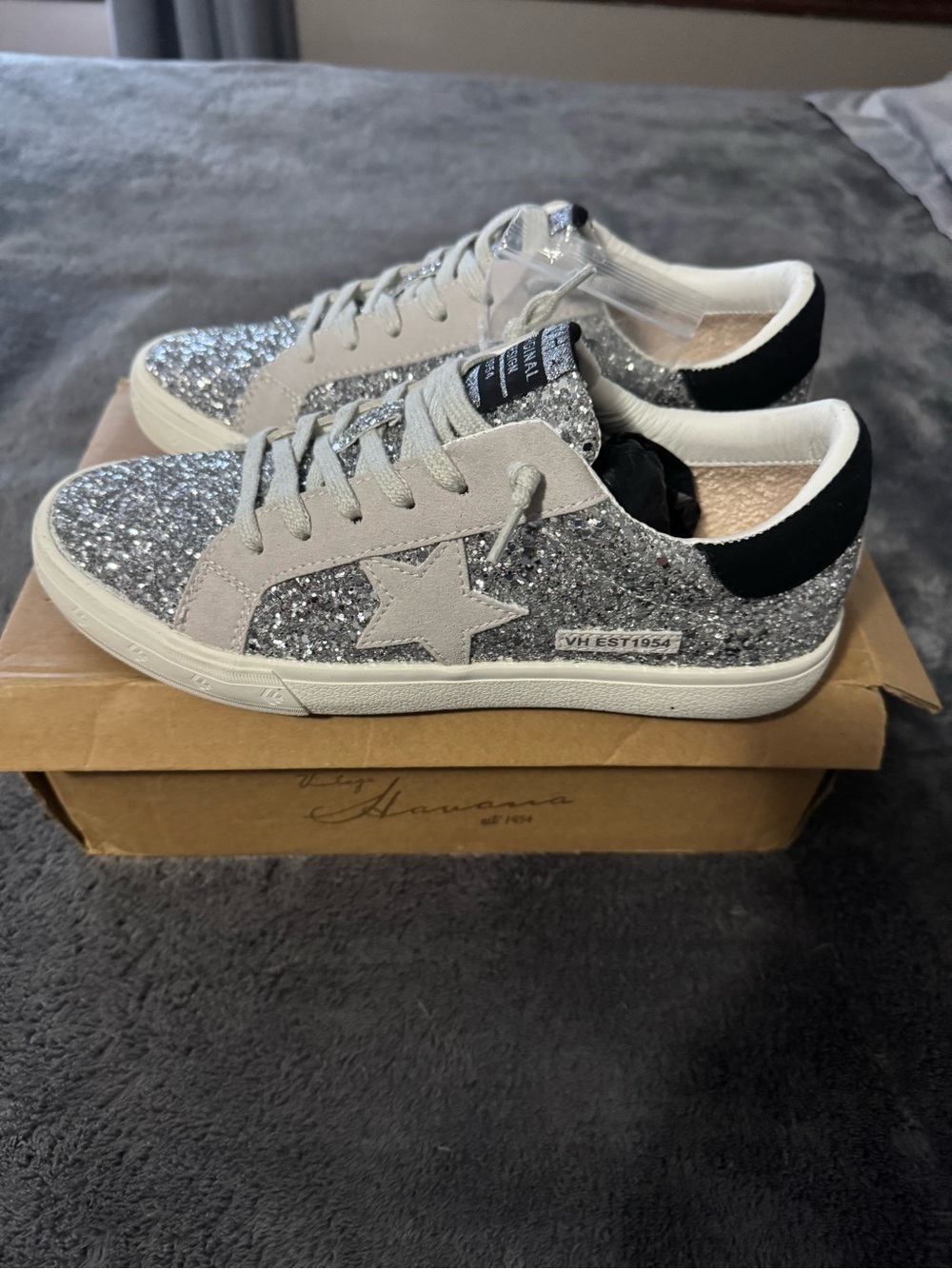 New Silver Vintage Havana Star Sneakers with White Soles
